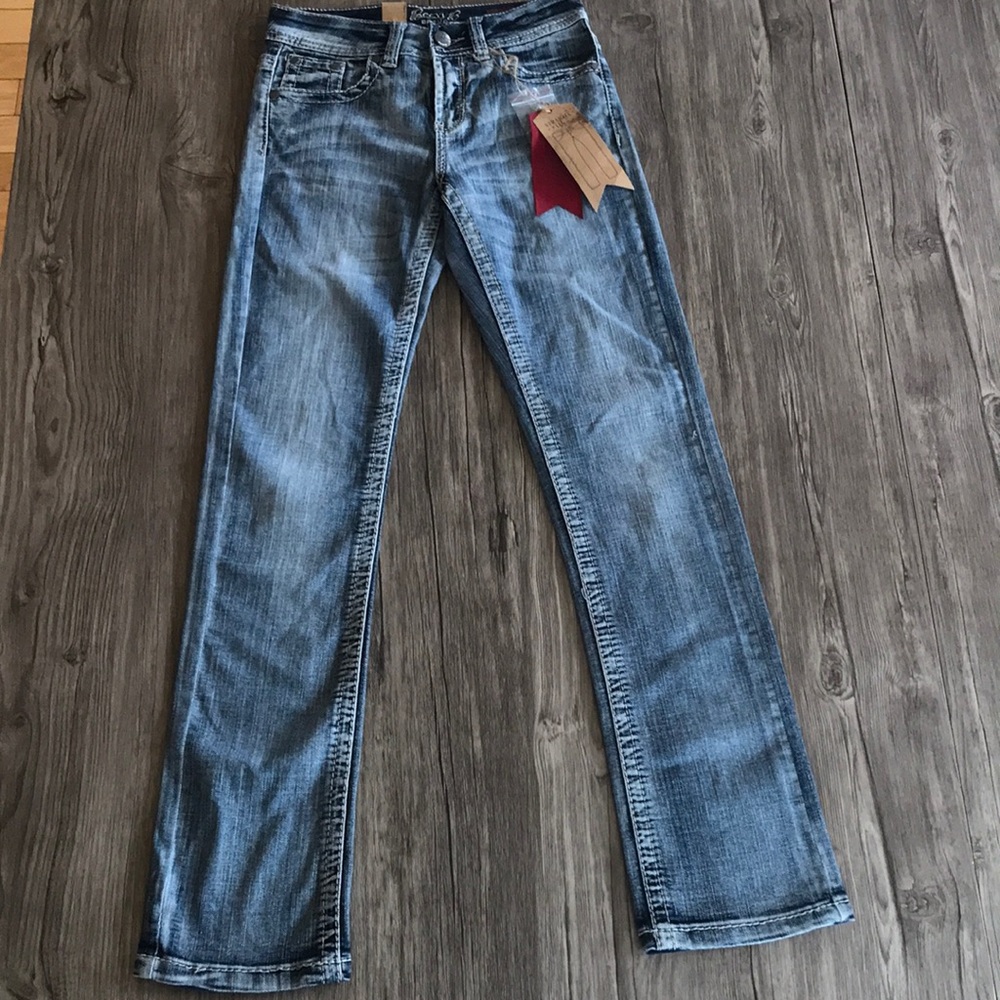 Becky B jeans. Fit: Eva: straight leg, size 26 waist.